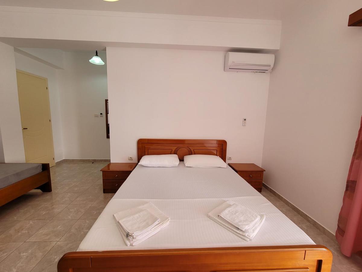 Sunlight Apartments Gjordeni คซามิล ภายนอก รูปภาพ