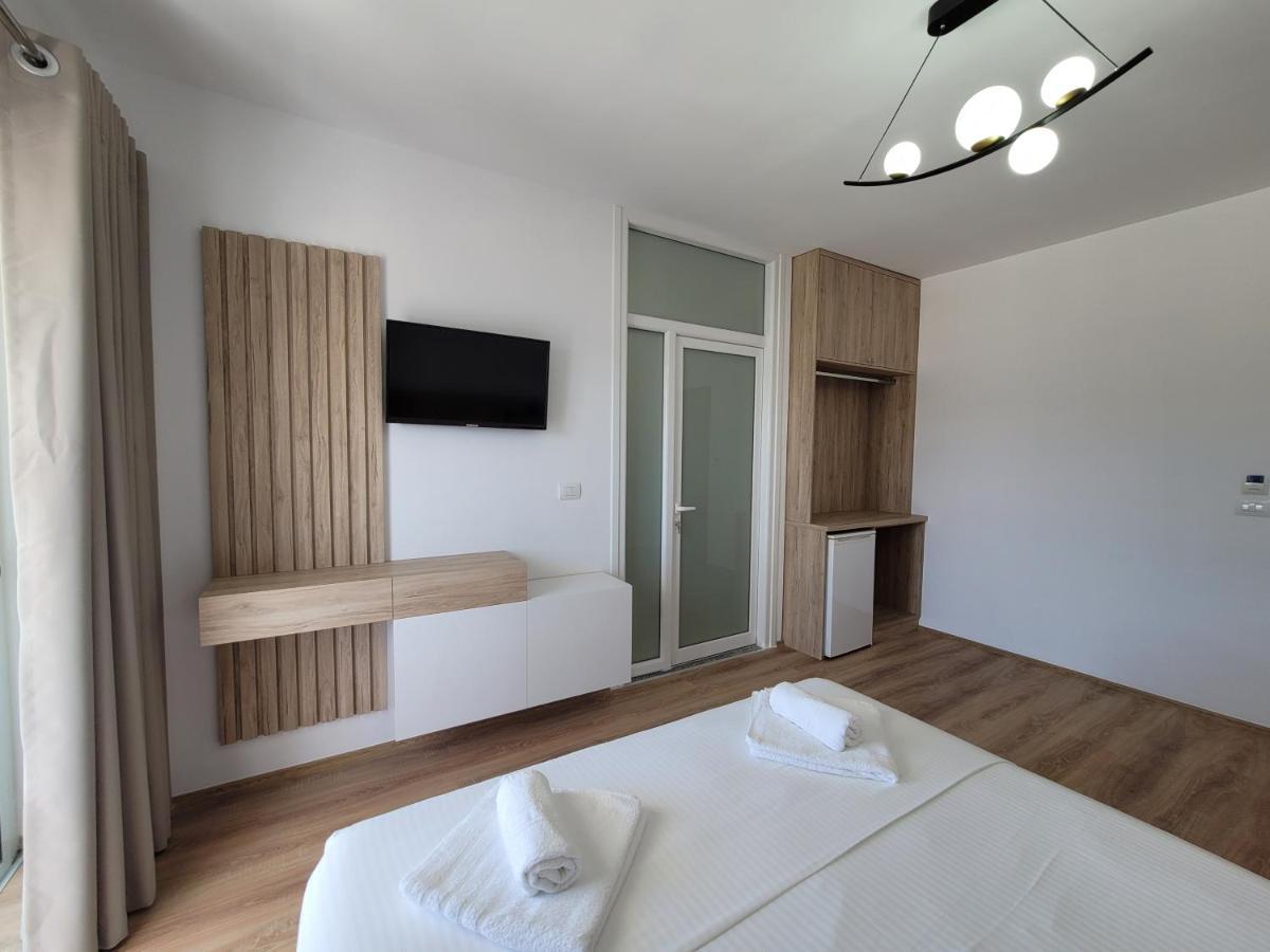 Sunlight Apartments Gjordeni คซามิล ภายนอก รูปภาพ