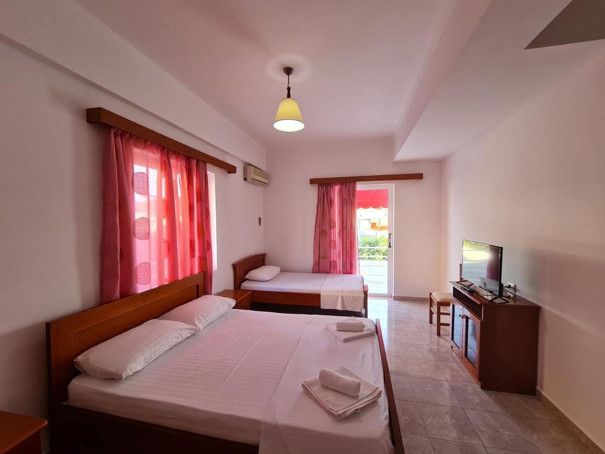 Sunlight Apartments Gjordeni คซามิล ภายนอก รูปภาพ