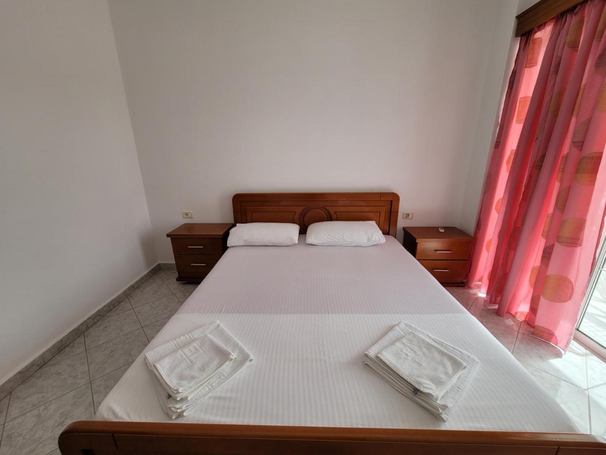 Sunlight Apartments Gjordeni คซามิล ภายนอก รูปภาพ