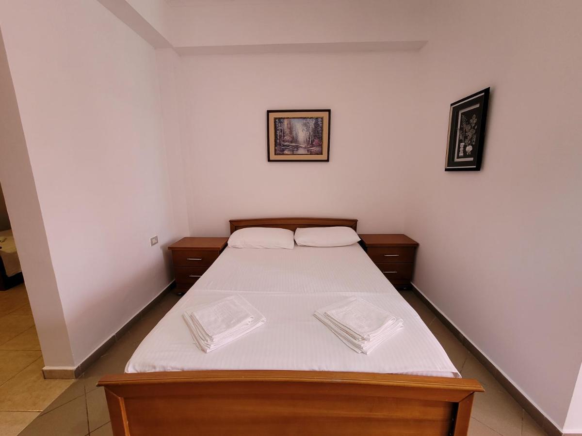 Sunlight Apartments Gjordeni คซามิล ภายนอก รูปภาพ