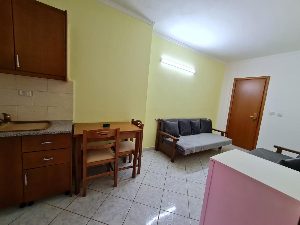 Sunlight Apartments Gjordeni คซามิล ภายนอก รูปภาพ