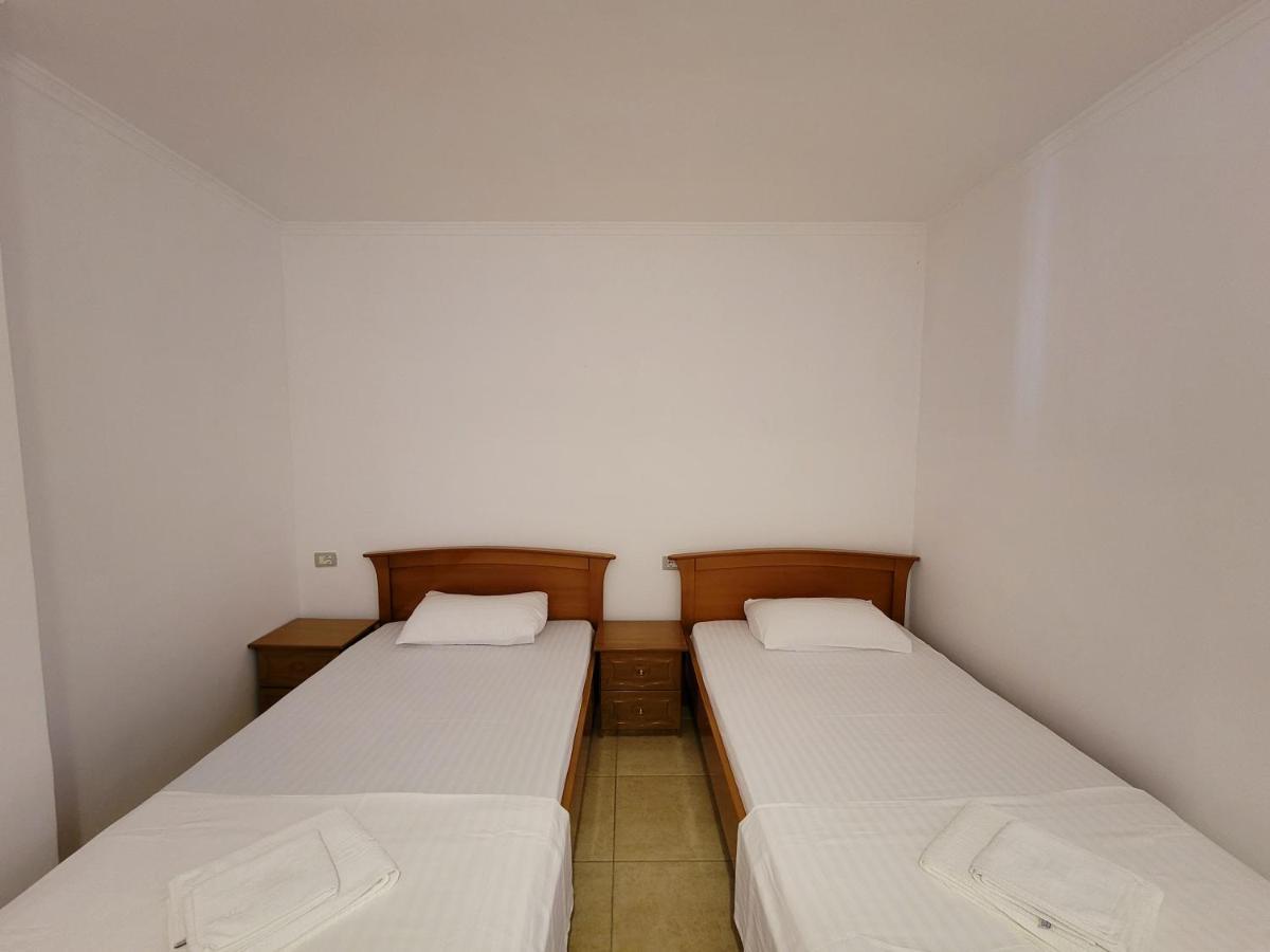 Sunlight Apartments Gjordeni คซามิล ภายนอก รูปภาพ